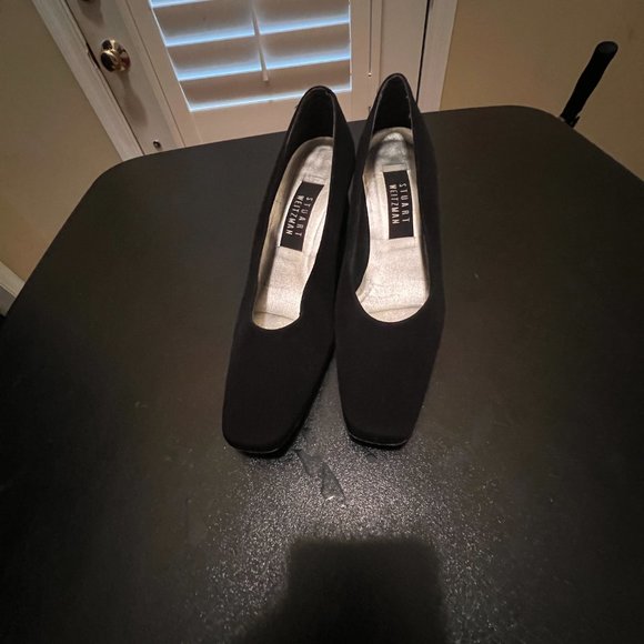 Stuart Weitzman size 7 1/2 AA black pumps - Picture 4 of 13
